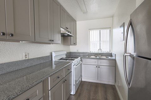 Floor plan for 1 bed, 1 bath, 564 sqft